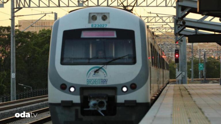 30-agustos-zafer-bayraminda-toplu-tasima-ucretsiz-CjrGRyrd.jpg