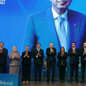 ak partiye gecen belediye baskaninin ilk icraati bu oldu qcAnVePr