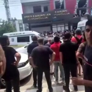 kuyumcu abdurrahman eser silahla olduruldu y2jjCR2G