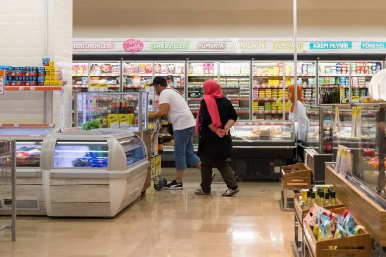 uc harfli zincir marketlerde satilan sut markasina sorusturma ZCwLzzFZ