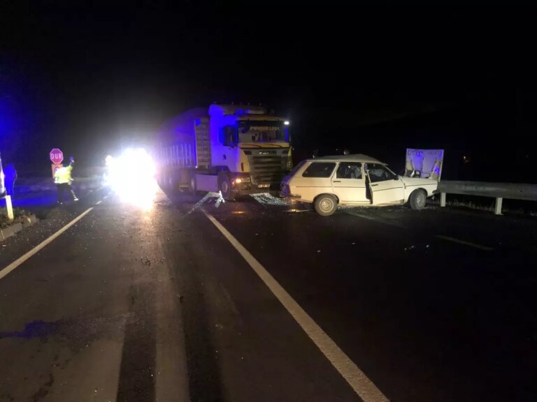 amasyada tir otomobil kazasi 1 olu awC21yVa