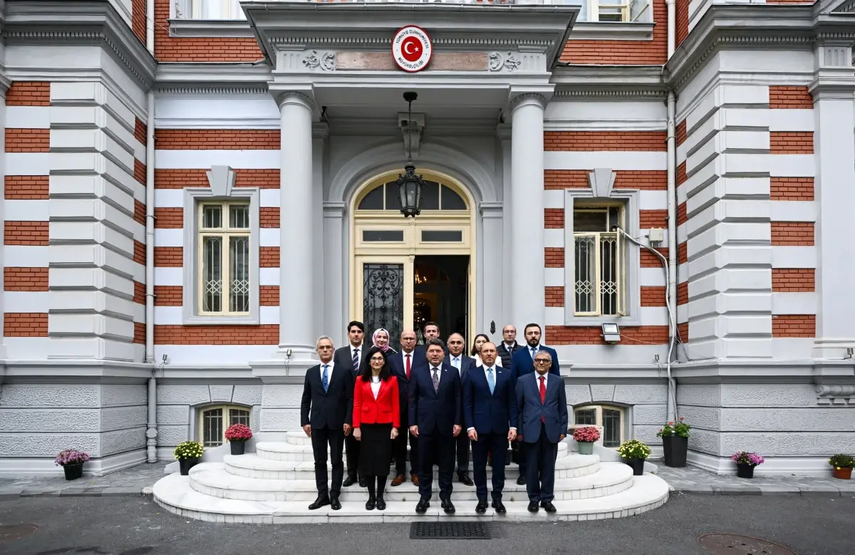 bakan tunc bukres buyukelciligini ziyaret etti c1TXmS17.jpg