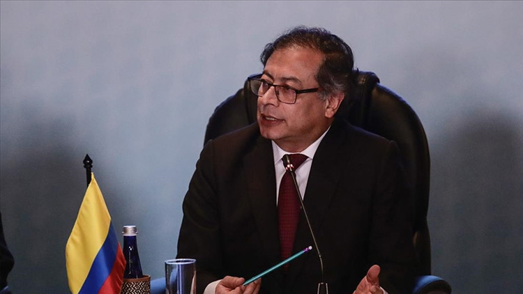 kolombiya lideri petrodan trumpin gazze planina sert tepki QfTWtlbx