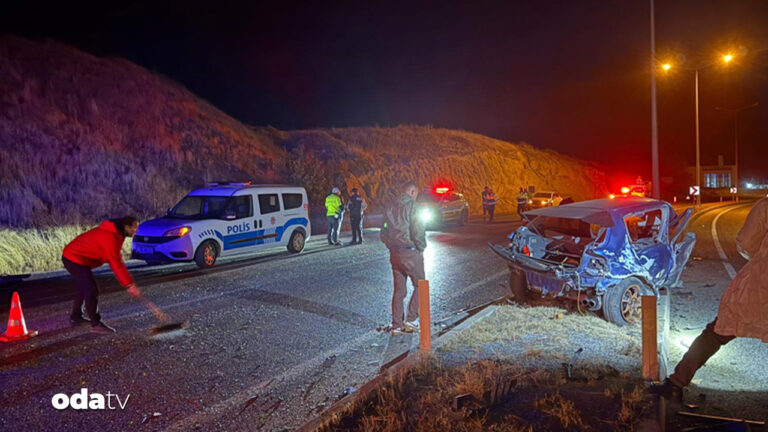 yozgatta otomobil direge carparak ikiye bolundu 1 kisi oldu LOFxTq3G.jpg