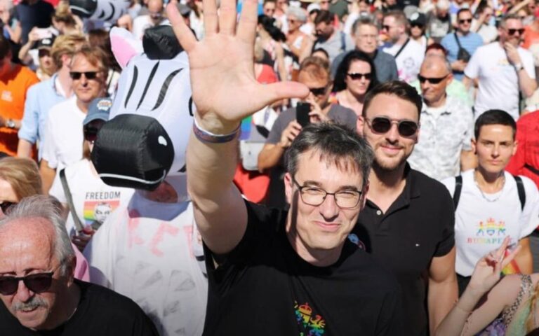 budapeste-belediye-baskani-lgbti-haklarini-savundugu-icin-hedefte-f9Kk4l39.jpg