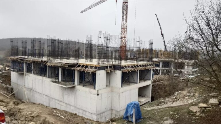 toki-asarcikta-konut-insaatlarina-devam-ediyor-ifciN634.jpg