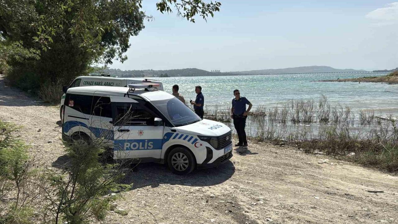 Çocuğunun terliğini almak için girdiği baraj gölünde boğuldu Haber gorseli